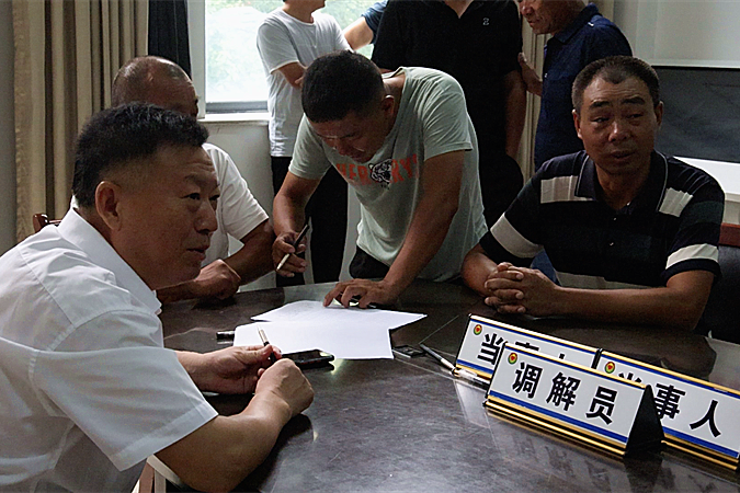 宜城市总工会:以“工会+”维权模式保障职工权益_副本.png