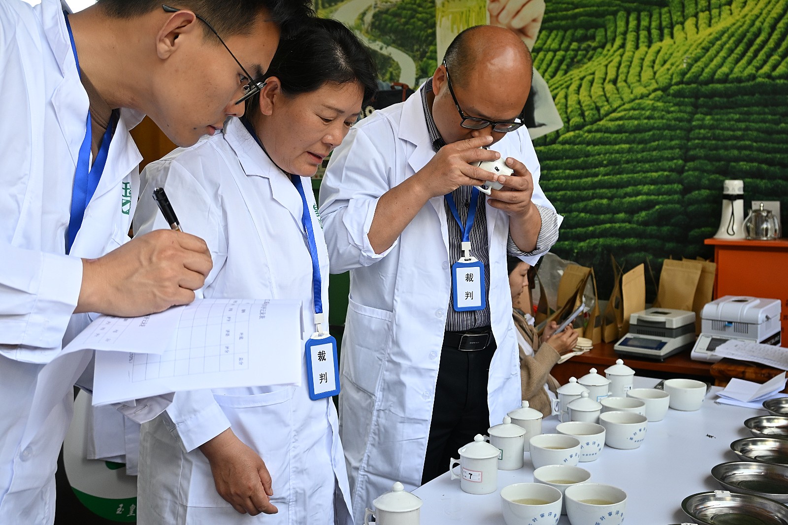 7c973043c857468bc814ed3c55fa5b45_副本.jpg