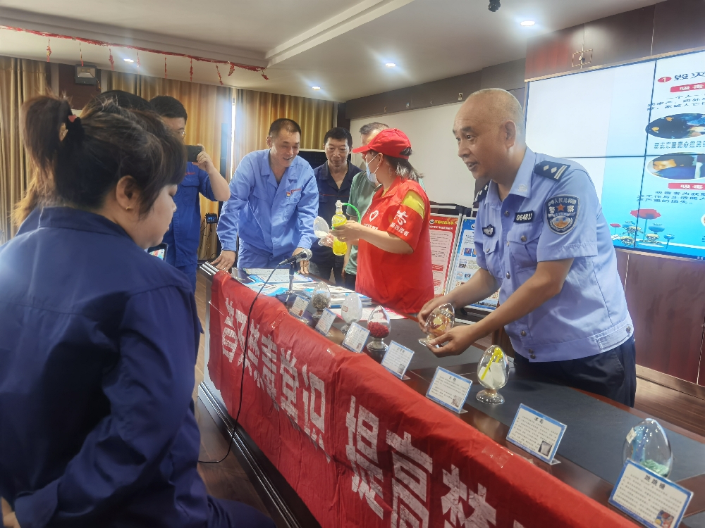 cdc92b571425044900fd06d452fc60f_副本.jpg