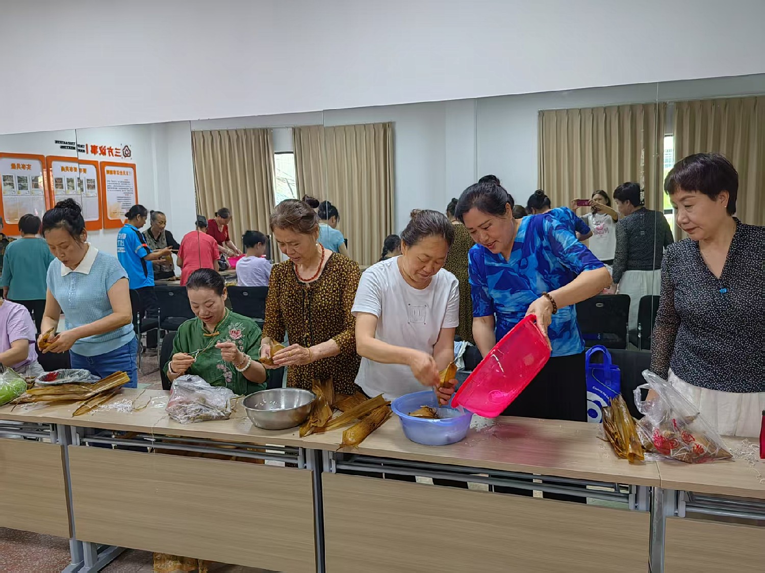 de9e500d73770cdbc3f41b147913b16_副本.jpg